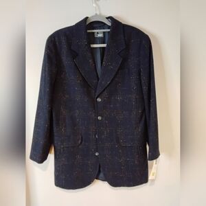 Elegant Women Navy Blue Blazer with Colorful Tweed Stiching in a size 10
